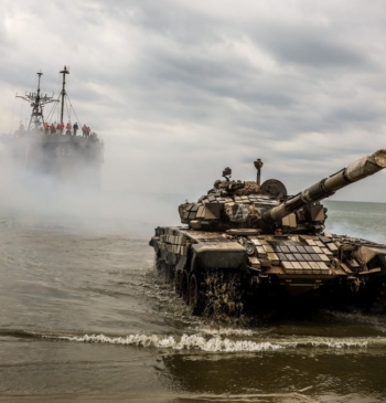 Irán permitirá el paso de barcos españoles por el estrecho de Ormuz