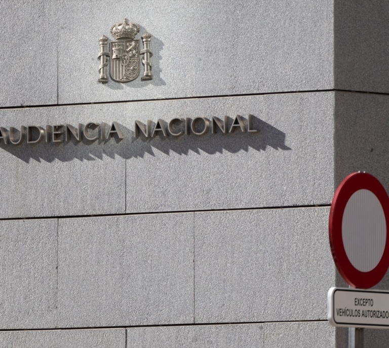 El juez prorroga un mes el secreto de la investigación del rescate a Plus Ultra en la Audiencia Nacional