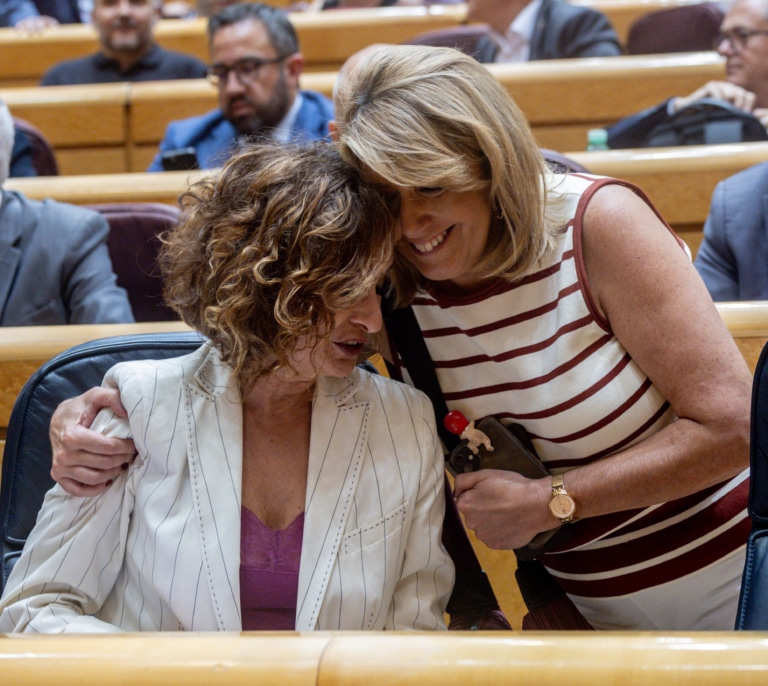 El PSOE recobra el ánimo para una dura batalla en Andalucía y piensa en rescatar a Díaz y Chaves para la campaña