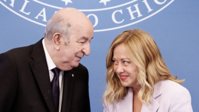 Meloni viaja a Argelia para afianzar la alianza que nació al calor de la crisis con España