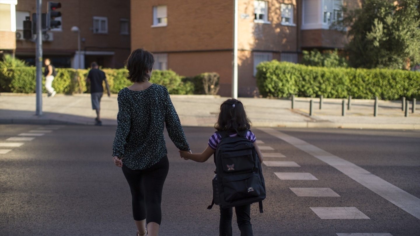A juicio unos padres por vender a su hija de 14 años por 