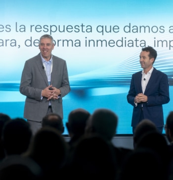 Lo que arriesga Escribano con su pulso a Moncloa