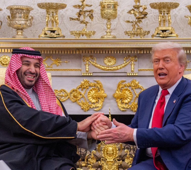 Arabia Saudí presiona a Trump para prolongar la guerra contra Irán: "Es una oportunidad histórica"