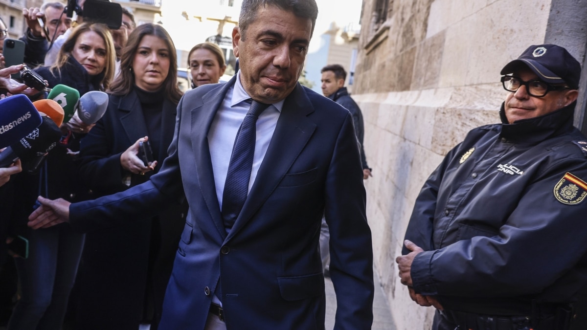 La juez de la DANA niega a Mazón personarse en la causa