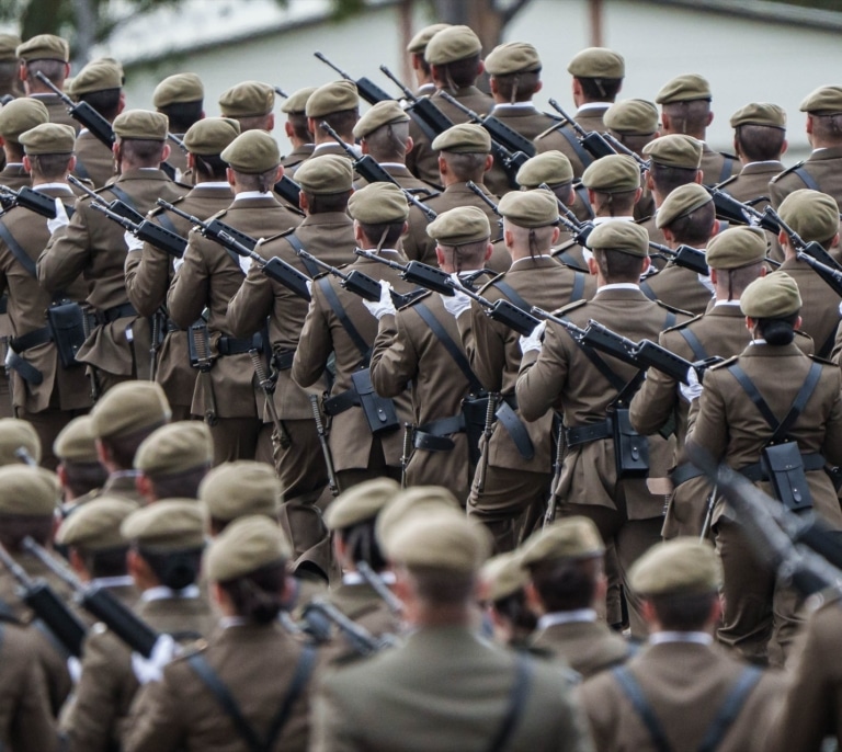 España tiene un 30% menos de militares por habitante que el resto de los aliados de la OTAN