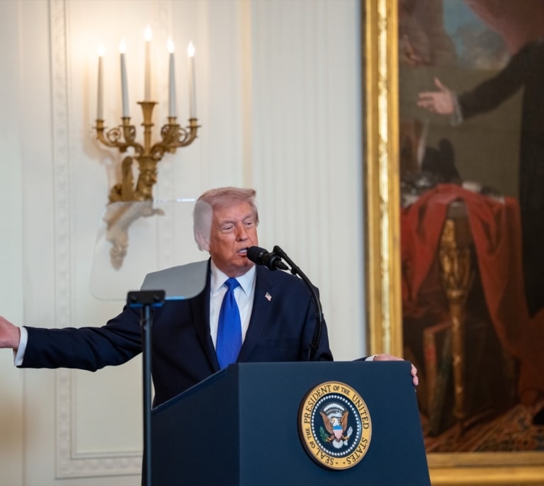 Trump dice ahora que la guerra contra Irán se prolongará cuatro o cinco semanas o más si es necesario