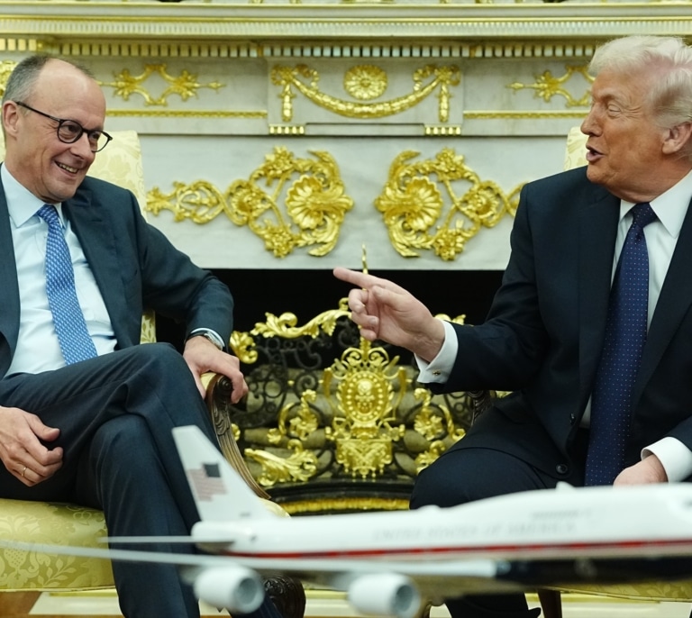 Albares, contra Merz: "Merkel o Scholz tenían otro espíritu europeísta"