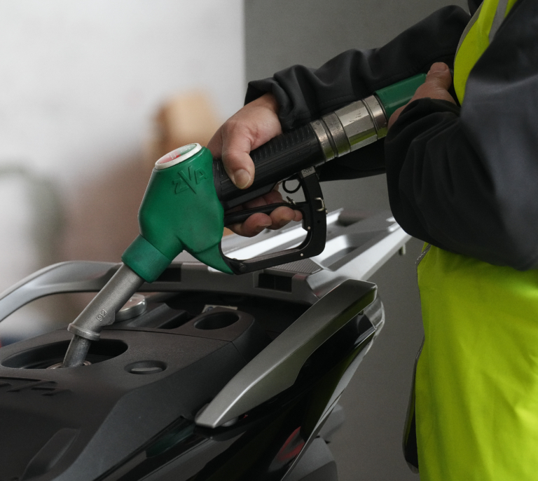 Carrefour se suma a la guerra de los descuentos en las gasolineras