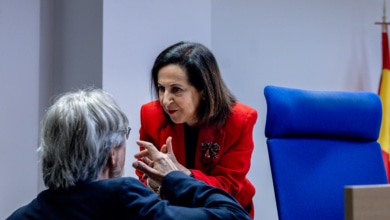 Robles se desmarca de la misión de Macron en Ormuz: "Es un tema de Francia y España no tiene nada que decir"