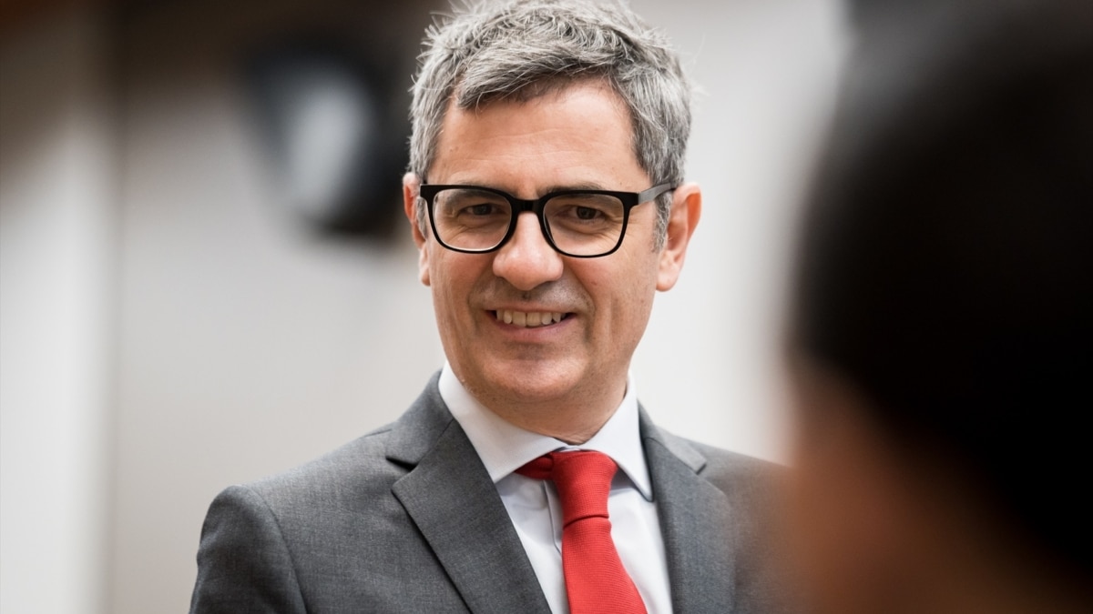 Bolaños rechaza las exigencias del PP y le insta a votar a favor del decreto si lo considera "correcto"