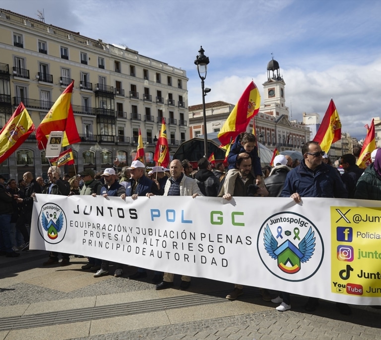 Policías y guardias civiles se movilizan en Madrid para exigir equiparación salarial y ser profesión de riesgo