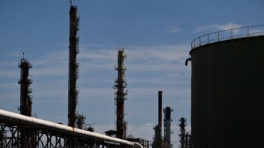 La AIE libera 426 millones de barriles de reservas por la crisis en Oriente Medio