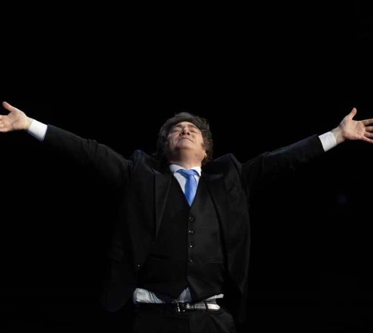 Milei llama "impresentable" a Sánchez en Madrid