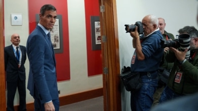 El ridículo: "Bienvenidos a la política del siglo XXI"