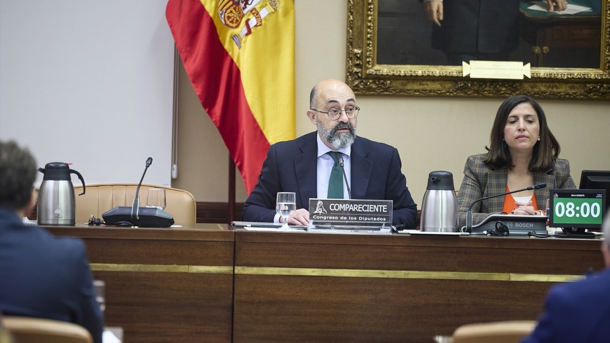 El presidente de Adif niega haber "alterado pruebas e informes" sobre el accidente de Adamuz
