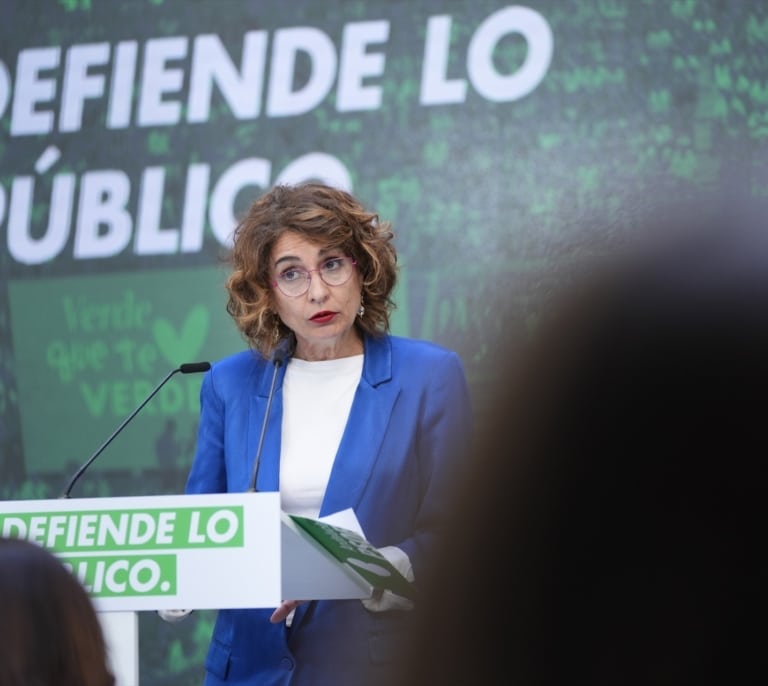 Montero asegura que los Presupuestos están "preparados", pero será su sustituto quien los presente