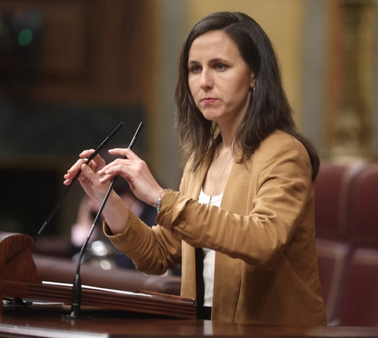 Ione Belarra exige la liberación de Serigne Mbaye (Podemos) tras su detención en Villaverde