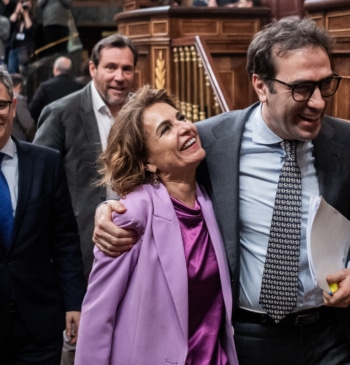 Sánchez aúpa a Carlos Cuerpo a la vicepresidencia primera del Gobierno y [...]