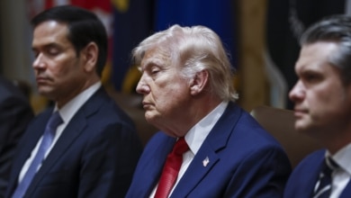 Trump sostiene que el conflicto con Irán será breve y que el estrecho de Ormuz se abrirá "automáticamente"