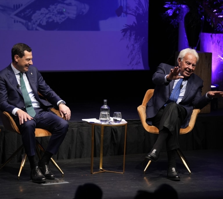 Moreno elogia a Felipe González como "un hombre de Estado" pese a sus diferencias políticas