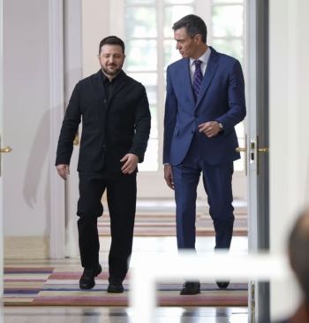 Sánchez aleja sus Presupuestos por la guerra mientras Illa pone en pausa [...]