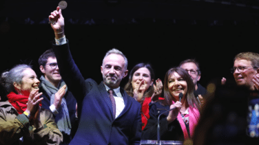 Los socialistas retienen las alcaldías de París y Marsella pero fracasan sus candidaturas conjuntas con la extrema izquierda de Mélenchon