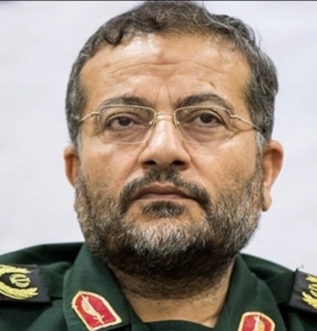 Irán confirma la muerte del jefe de la milicia Basij, encargada de [...]