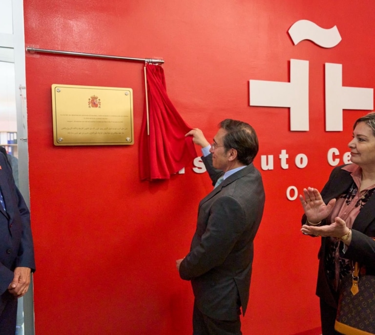 Albares ‘inaugura’ la sede del Instituto Cervantes de Orán tras cinco años de funcionamiento