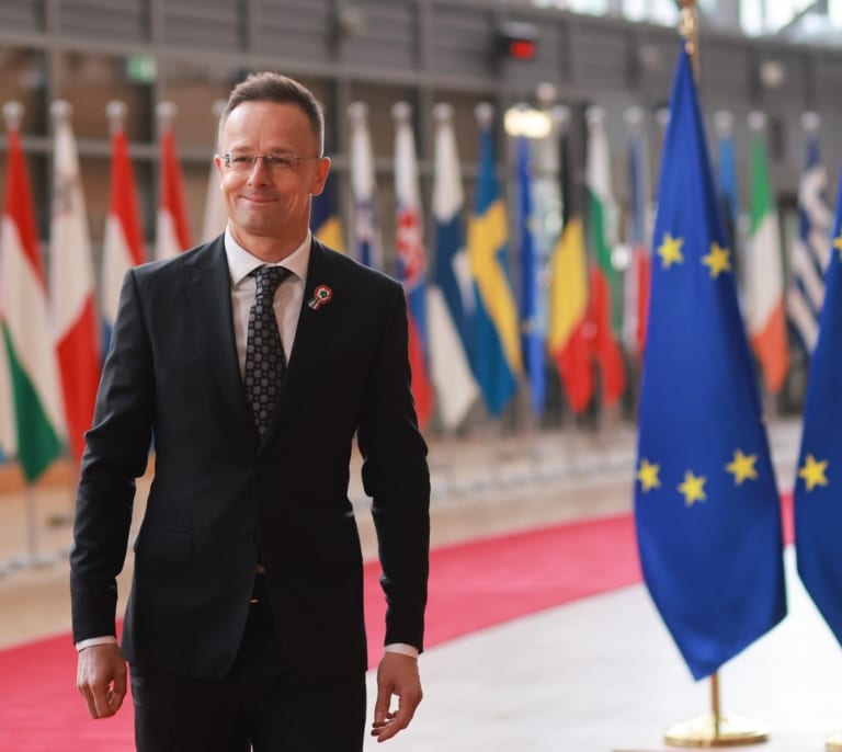 El 'Rusiagate' en Hungría compromete al ministro de Exteriores de Viktor Orbán