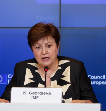 El FMI pide una AIReF "totalmente independiente" tras la maniobra del Gobierno [...]