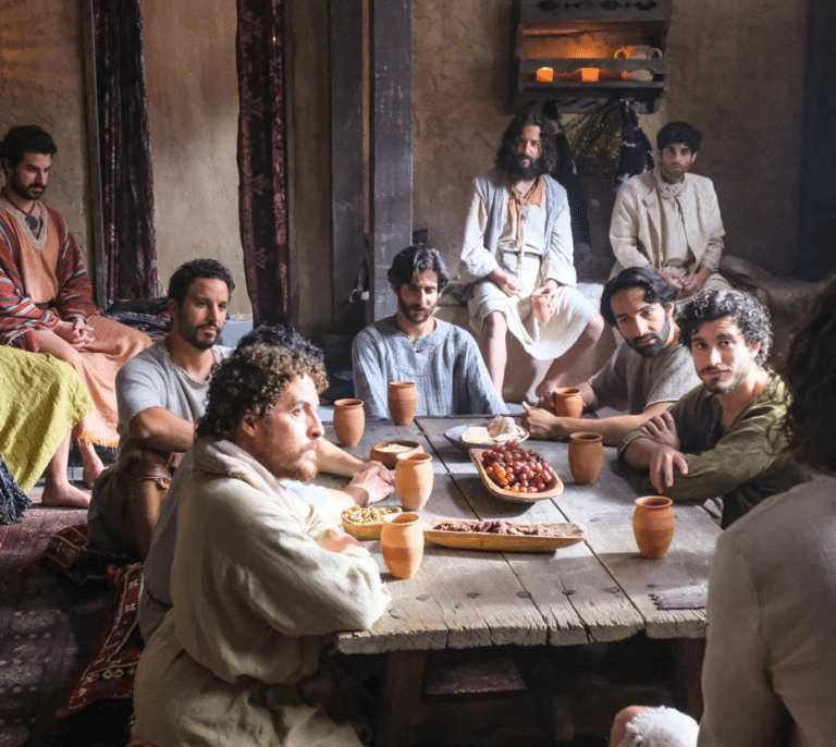 Las mejores películas y series para ver en Semana Santa