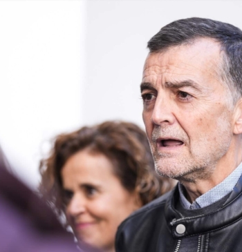 La coalición Por Andalucía accede a integrar a Podemos para las elecciones [...]