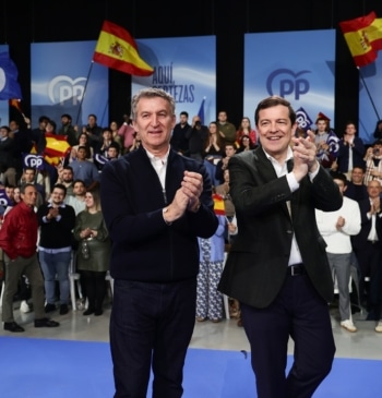 La victoria de Mañueco llevará al PP a los 40 años de [...]