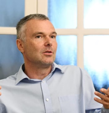 "La UE quiere poner fin al sistema corrupto de Orbán, pero ya [...]