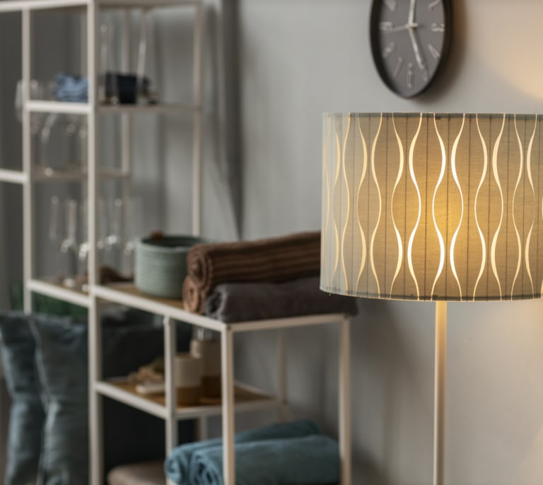 Precio de la luz hoy, 20 de marzo de 2026: ¿cómo se reparte el consumo en los hogares?