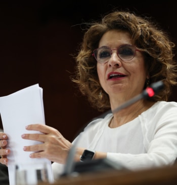 Montero garantiza la prórroga de los límites de ingresos en los módulos [...]