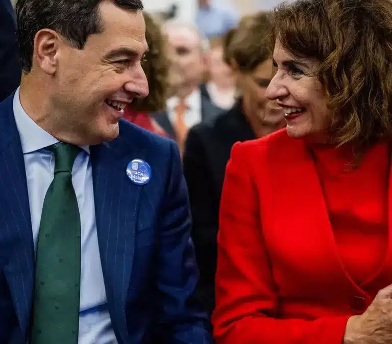 Montero se queda sin un 'cara a cara' electoral con Moreno para intentar salvar su campaña