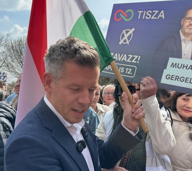 Péter Magyar, la peor pesadilla de Orbán: "En Hungría está en juego si nos convertimos en un Estado títere de Putin"