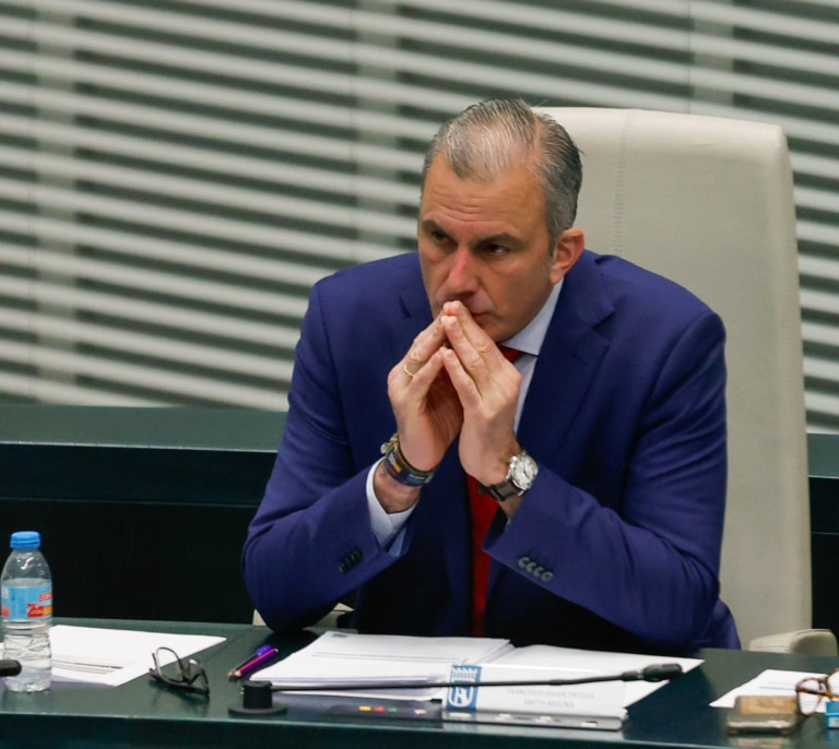 El Comité de Garantías de Vox aprueba la expulsión definitiva de Ortega Smith y allana la de Antelo