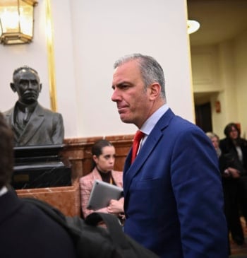 Vox ahonda en la crisis con Ortega Smith y le quita su [...]