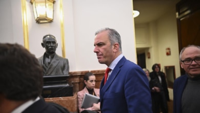 Vox ahonda en la crisis con Ortega Smith y le quita su puesto en la Diputación Permanente del Congreso