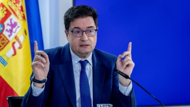 El Gobierno ultima a qué funcionarios afectarán las 35 horas y pospone la nueva oferta de empleo público