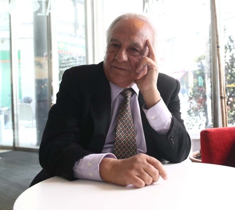 Muere a los 89 años Raúl del Pozo, cronista del poder y del ruido de la calle