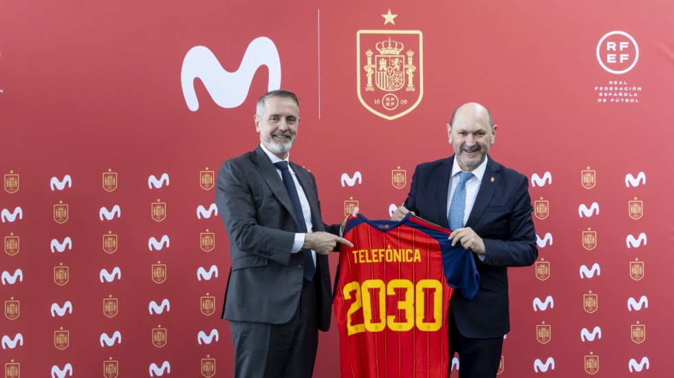 Telefónica y la Federación Española de Fútbol se alían hasta 2030, año del Mundial en España