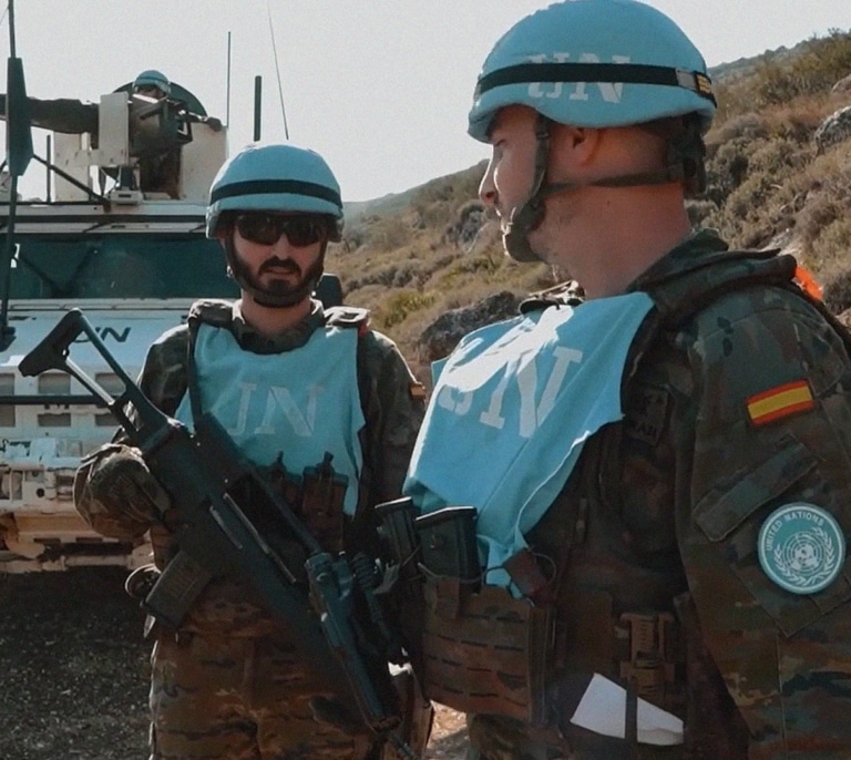 Militares exigen una condena institucional a Israel tras el "ataque físico y moral" a un casco azul español en el Líbano