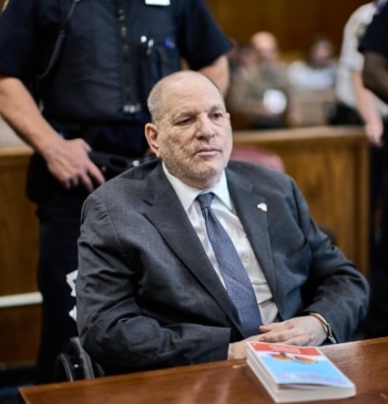 Harvey Weinstein niega la mayor desde el "infierno" de Rikers Island: "No [...]