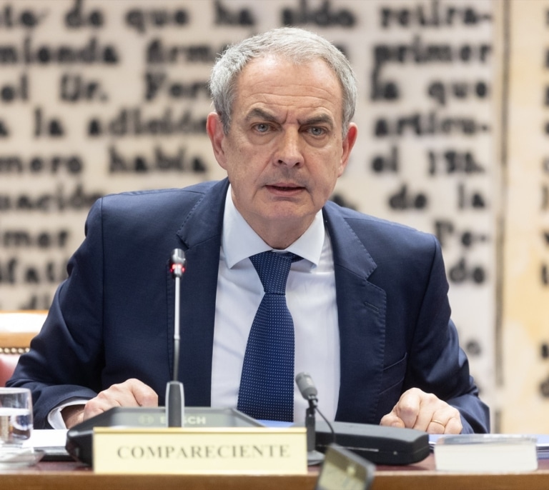 La UDEF sigue la pista de Zapatero en el caso de Plus Ultra