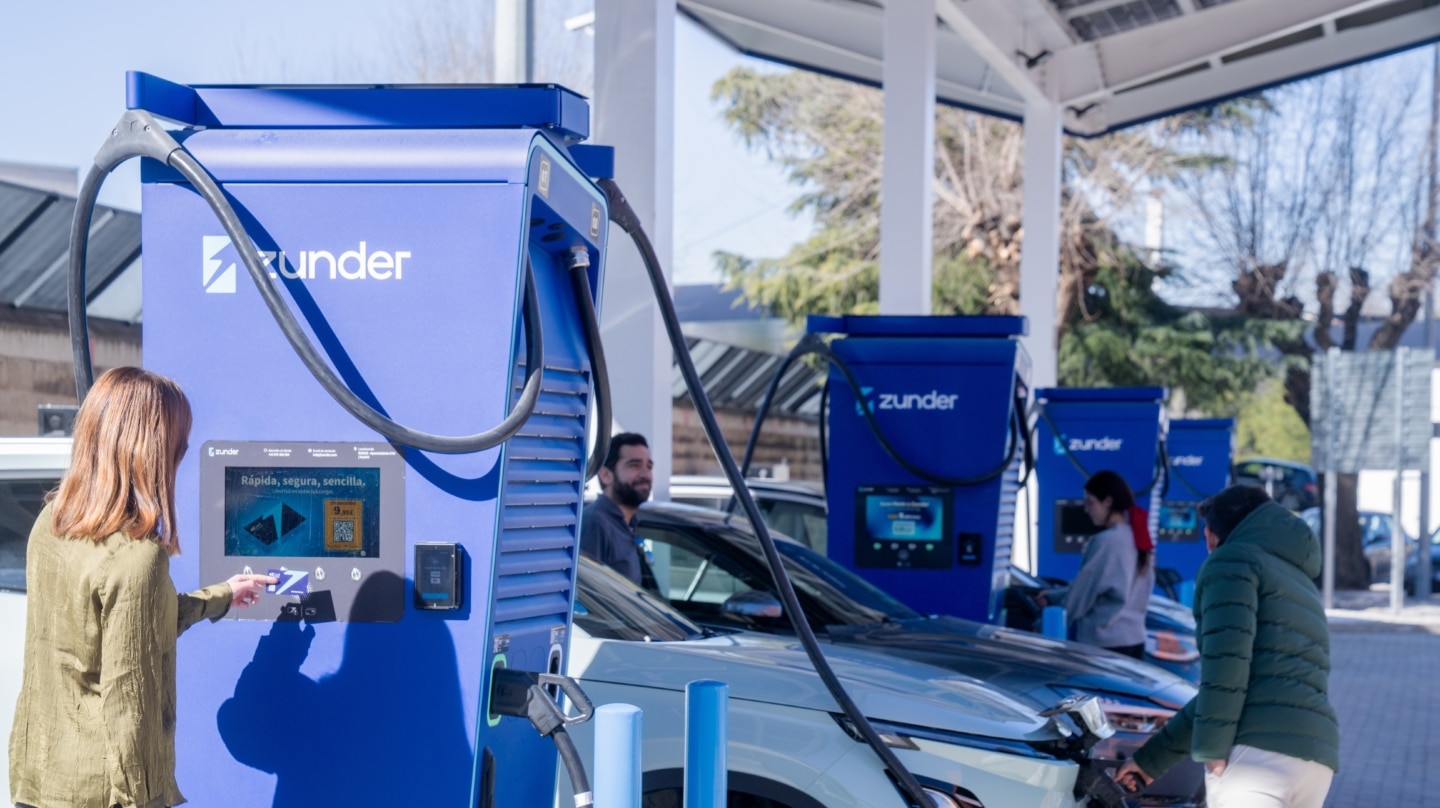 La guerra de Irán, el inesperado 'aliado' del coche 100% eléctrico