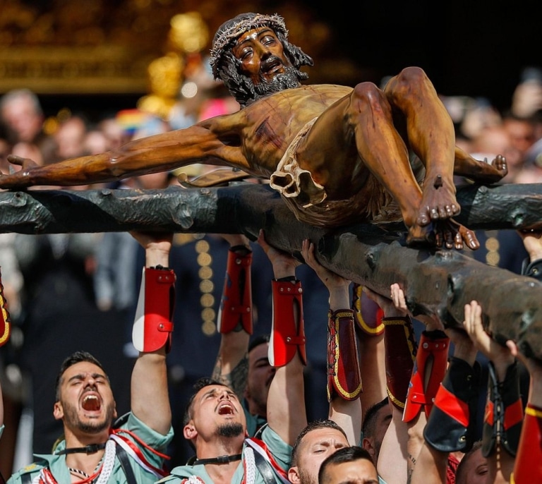 TVE nacionalsanchista o nacionalcatólica