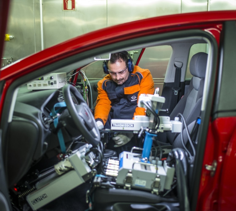 El nuevo motor de gasolina 100% renovable de Repsol que desafía al eléctrico con su bajo consumo